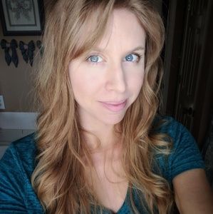 Meet your Posher, Rebecca